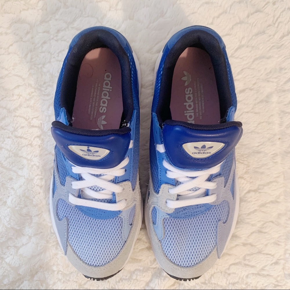 adidas Womens 7.5 Triple Blue Falcon Sneakers - Picture 3 of 9